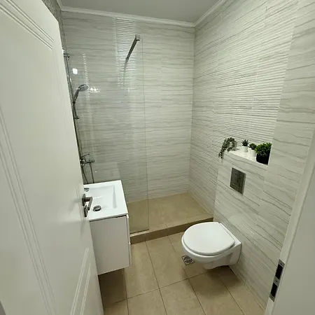 Myamar Premium
