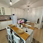 Myamar Premium Διαμέρισμα