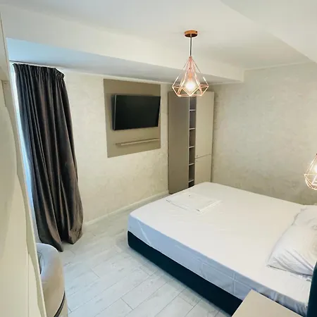 Myamar Premium * Mamaia