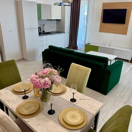 Myamar Premium * Mamaia