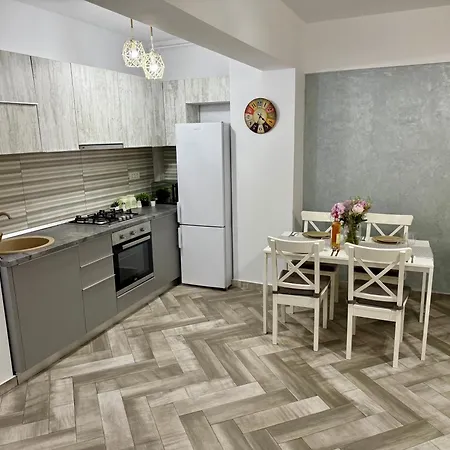 Myamar Premium Mamaia