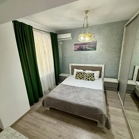 Myamar Premium Mamaia