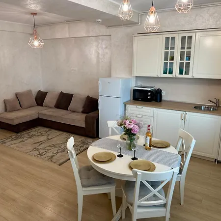 Myamar Premium Mamaia