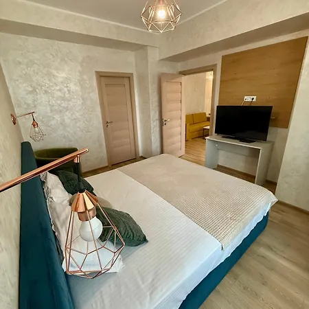 Myamar Premium Mamaia