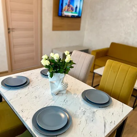 Myamar Premium Apartment Mamaia