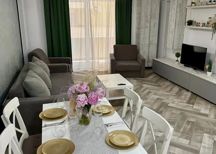 Myamar Premium Apartment Mamaia