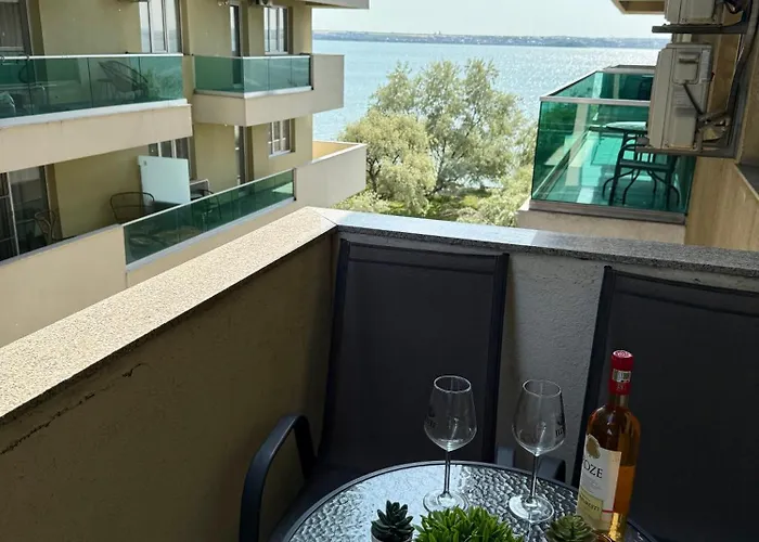 Apartment Myamar Premium Mamaia
