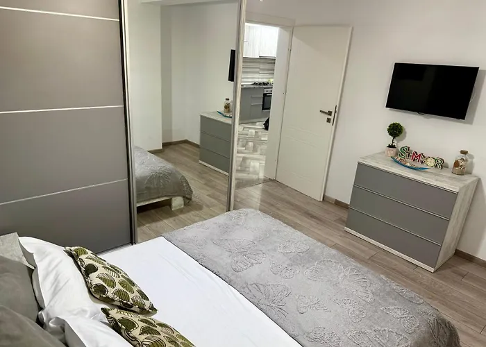 דירה Myamar Premium מאמאיה