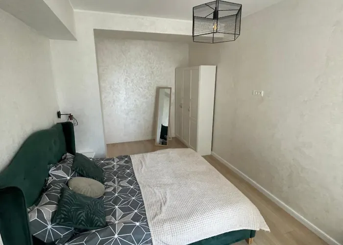 Myamar Premium Apartment Mamaia